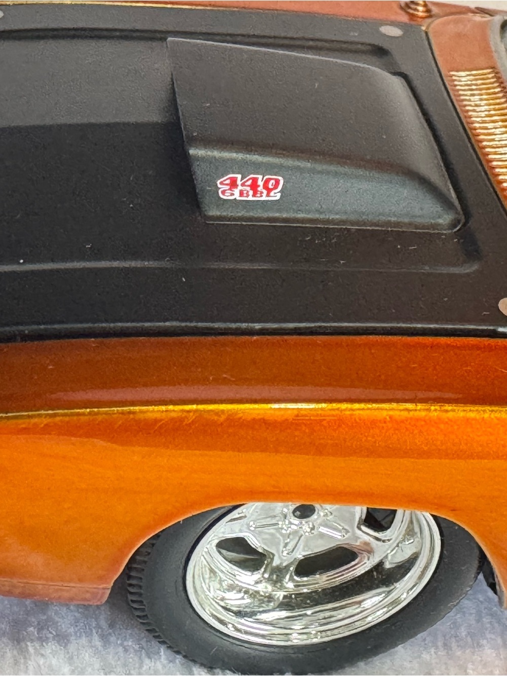 Orange Metallic Muscle Car Model - Picture 8 of 10